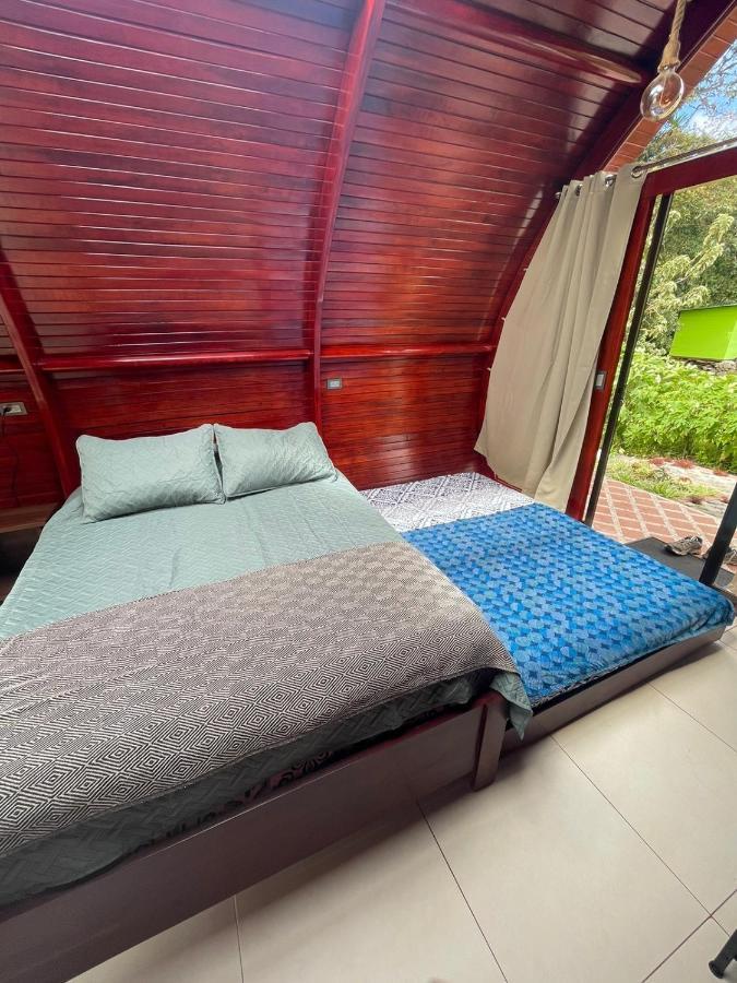 ホテル Glamping Campo Alegre カルタゴ エクステリア 写真